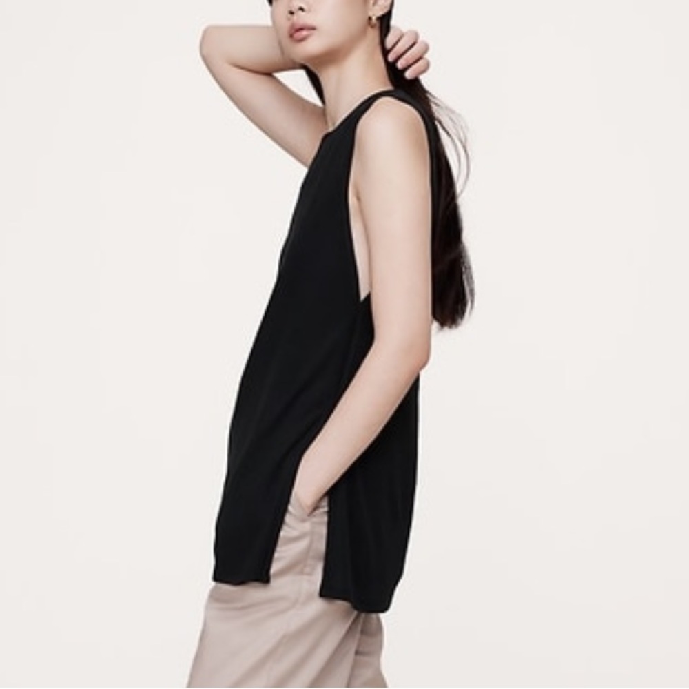 Ribbed tunic length tank with side slits
